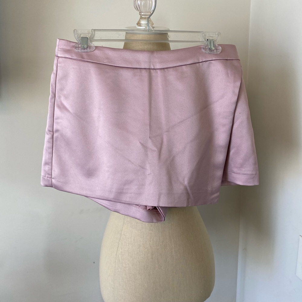 NWT DO+BE Pink Skort